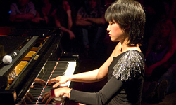 Cookies, Yellow Lounge